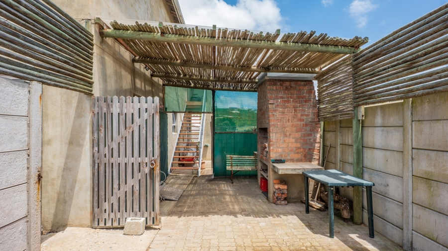 3 Bedroom Property for Sale in Struisbaai Western Cape